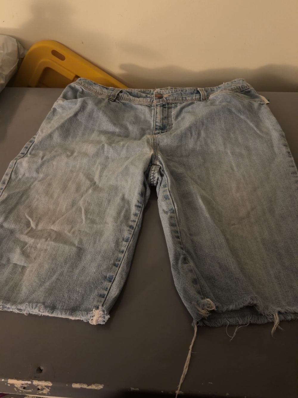 Bill Blass Light Blue Denim Petite Jeanswear Shorts